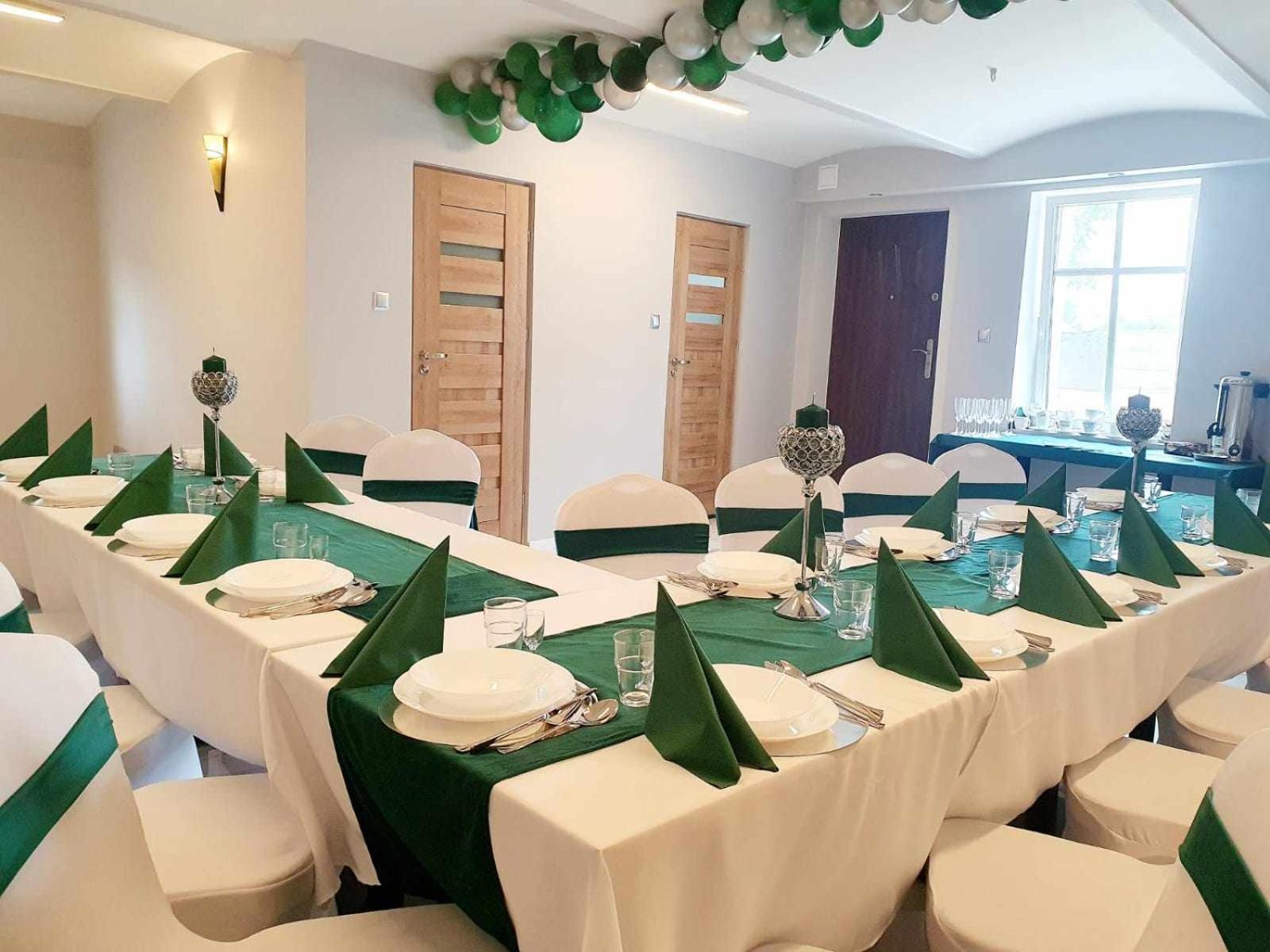 Pokoje Goscinne "U Karola" Pracownicze Ścinawa Extérieur photo