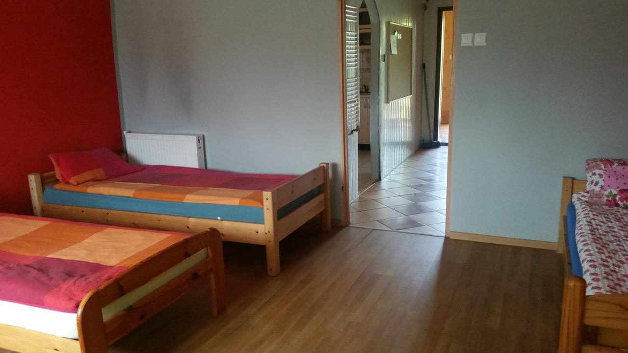 Pokoje Goscinne "U Karola" Pracownicze Ścinawa Extérieur photo